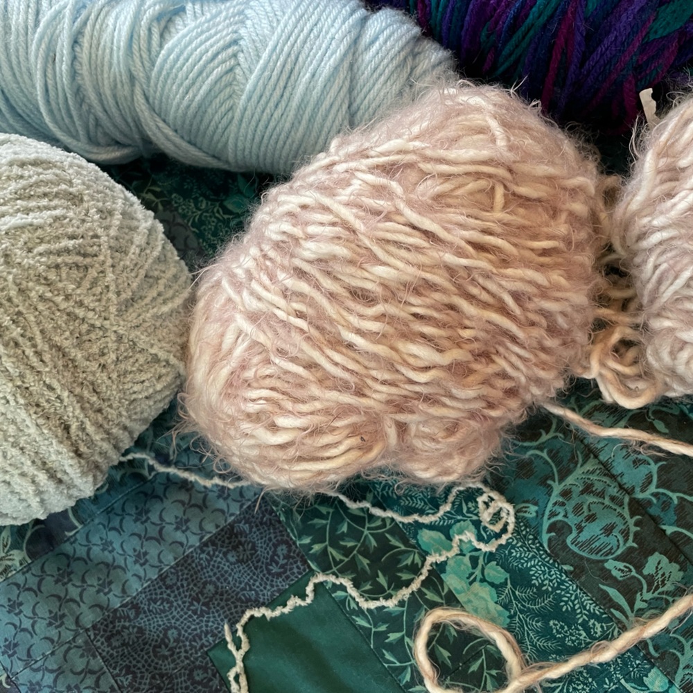 Yarn Bundle - Picture 2 of 3
